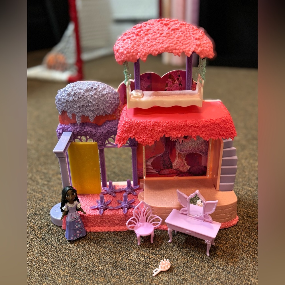 Disney Encanto Isabela Garden Room Playset